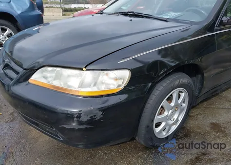 2002 Honda Accord 2.3 Se z USA, uszkodzony, nr VIN 1HGCG56762A011464
